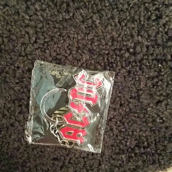 Brandy Melville Accessories - Brandy Melville ACDC keychain